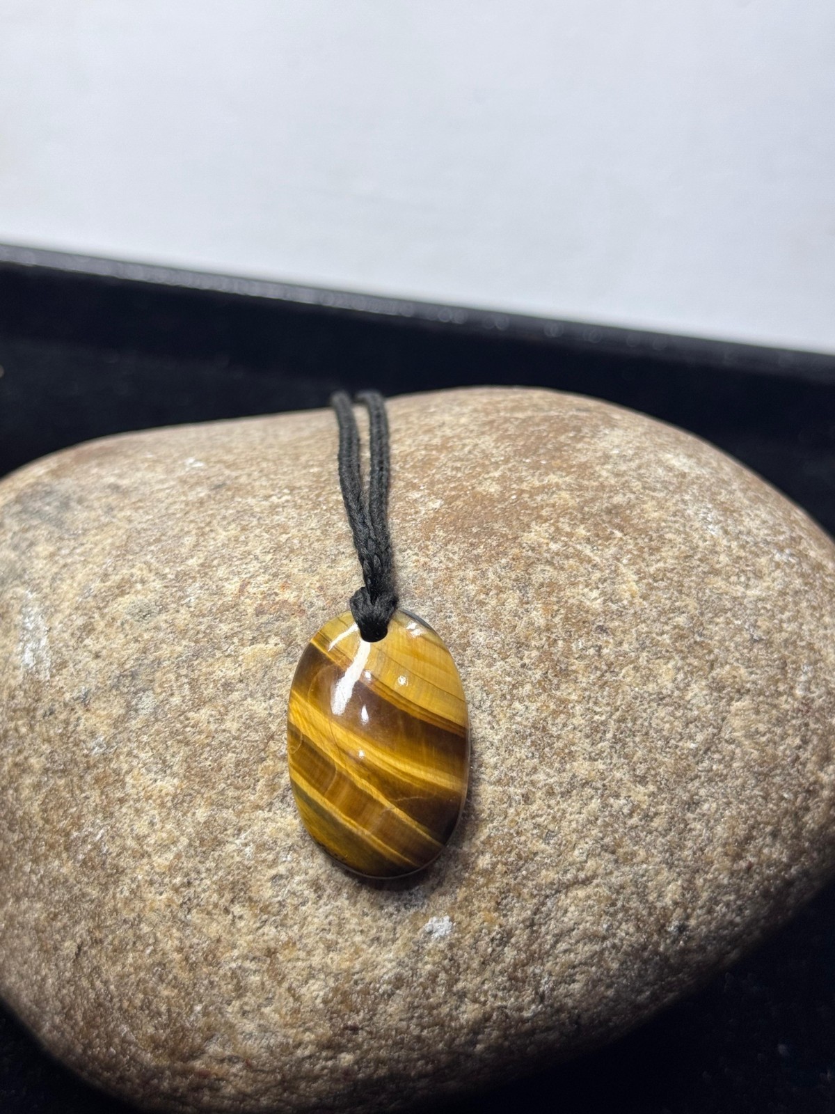 Natural Oval Cut Tiger’s Eye Necklace Handmade Thread Pendant