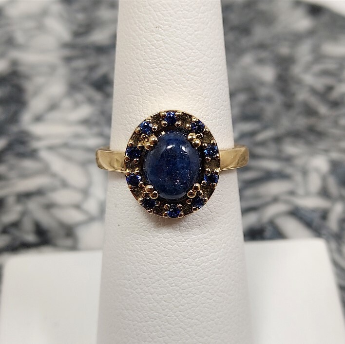 Benitoite Cab & Gemstone Ring, 18K Yellow Gold, #bcrk179