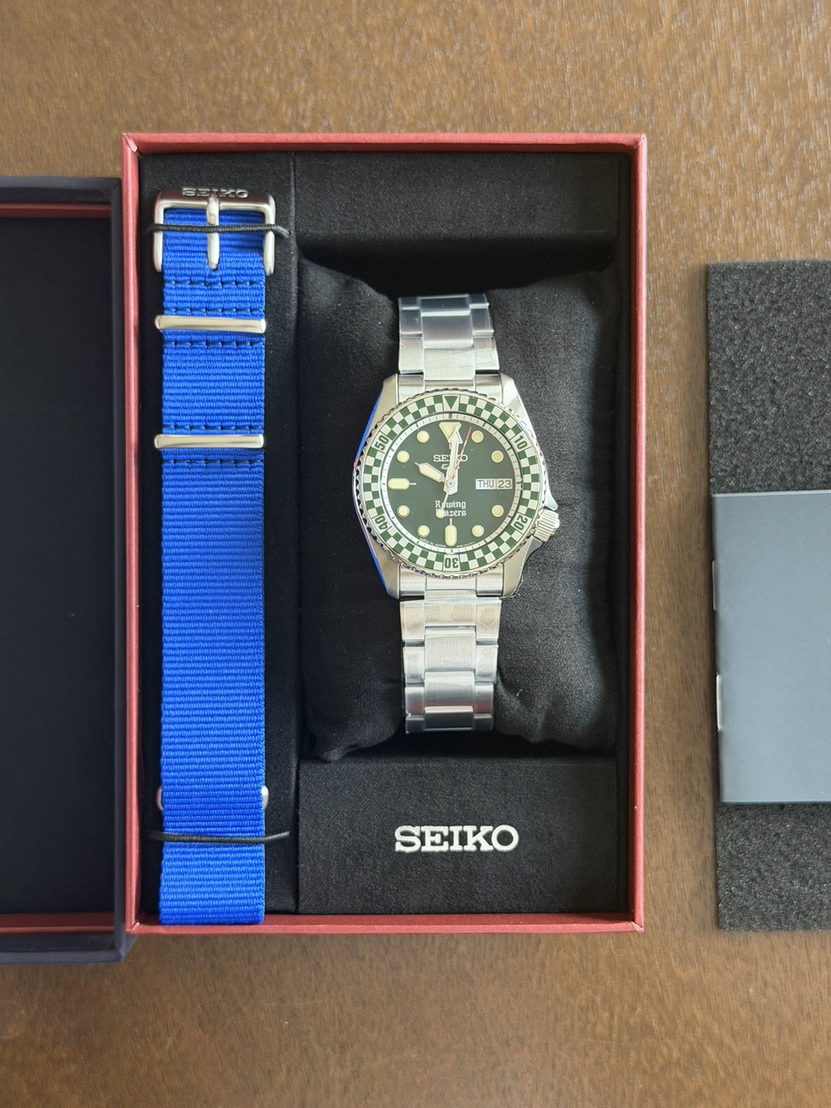 Seiko 5 Sports x Rowing Blazers x Wind Vintage SRPM21 Green 38mm Limited 2500