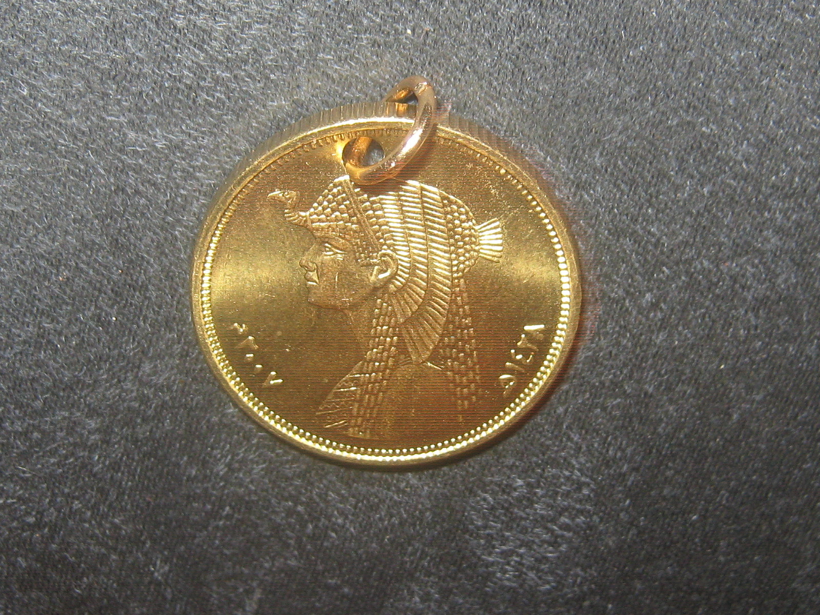 Authentic Egyptian Egypt Gold Tone Queen Cleopatra Coin Pendant Charm Necklace