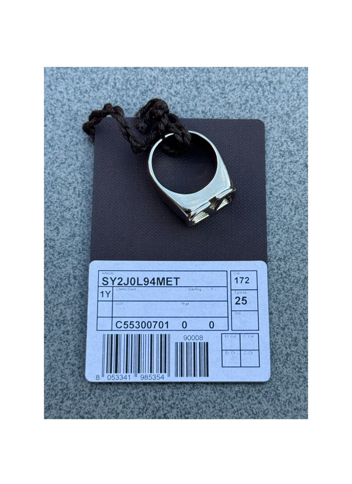 Valentino Garavani VLogo Ring. Size IT – 25. UK – V. US – 11.5. Clearance