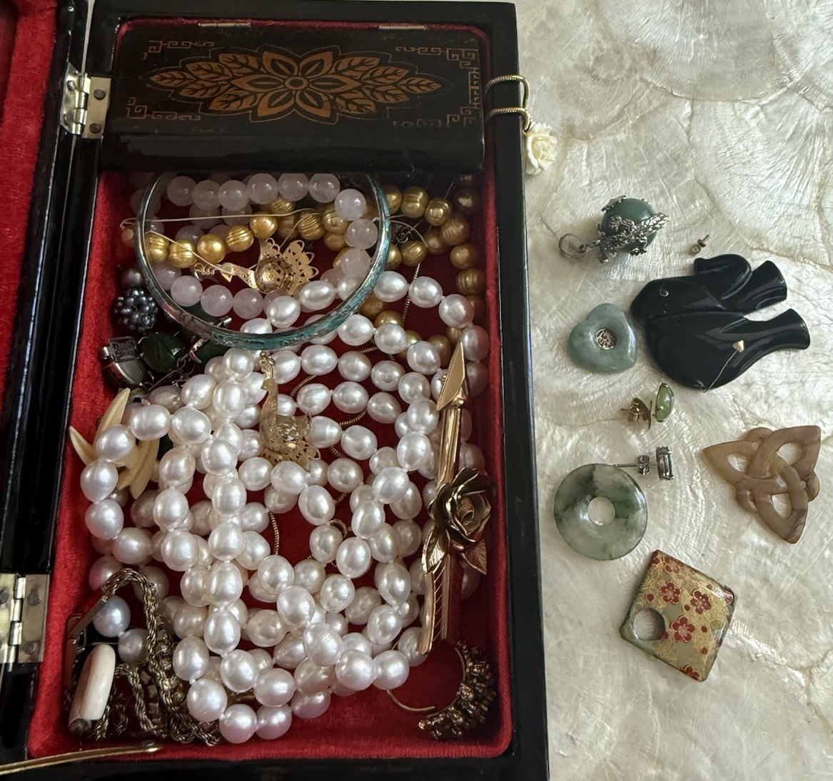 Estate Asian Lacquer Jewelry Box Filled Jewelry 14k Gold Jade Pearl Treasure Lot