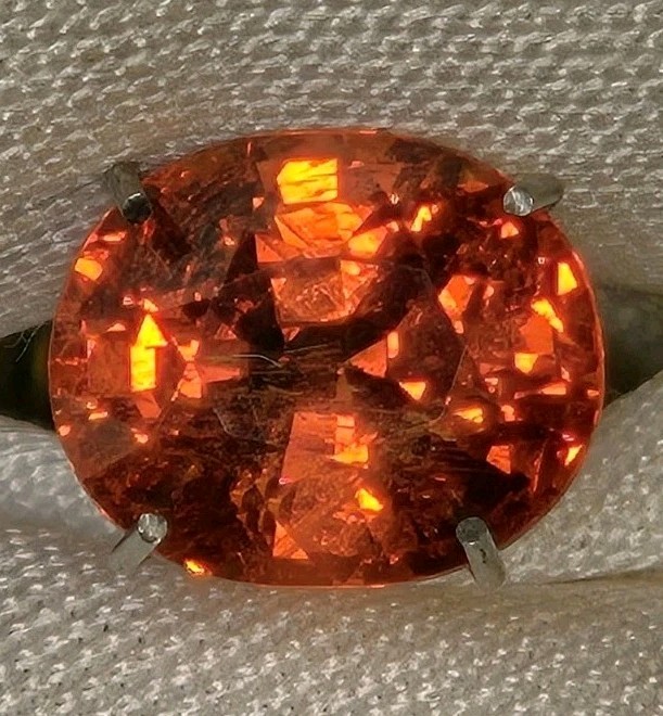 Natural Spessartite Garnet 2.15 CT Oval Vivid Orange Mandarin Garnet Namibia