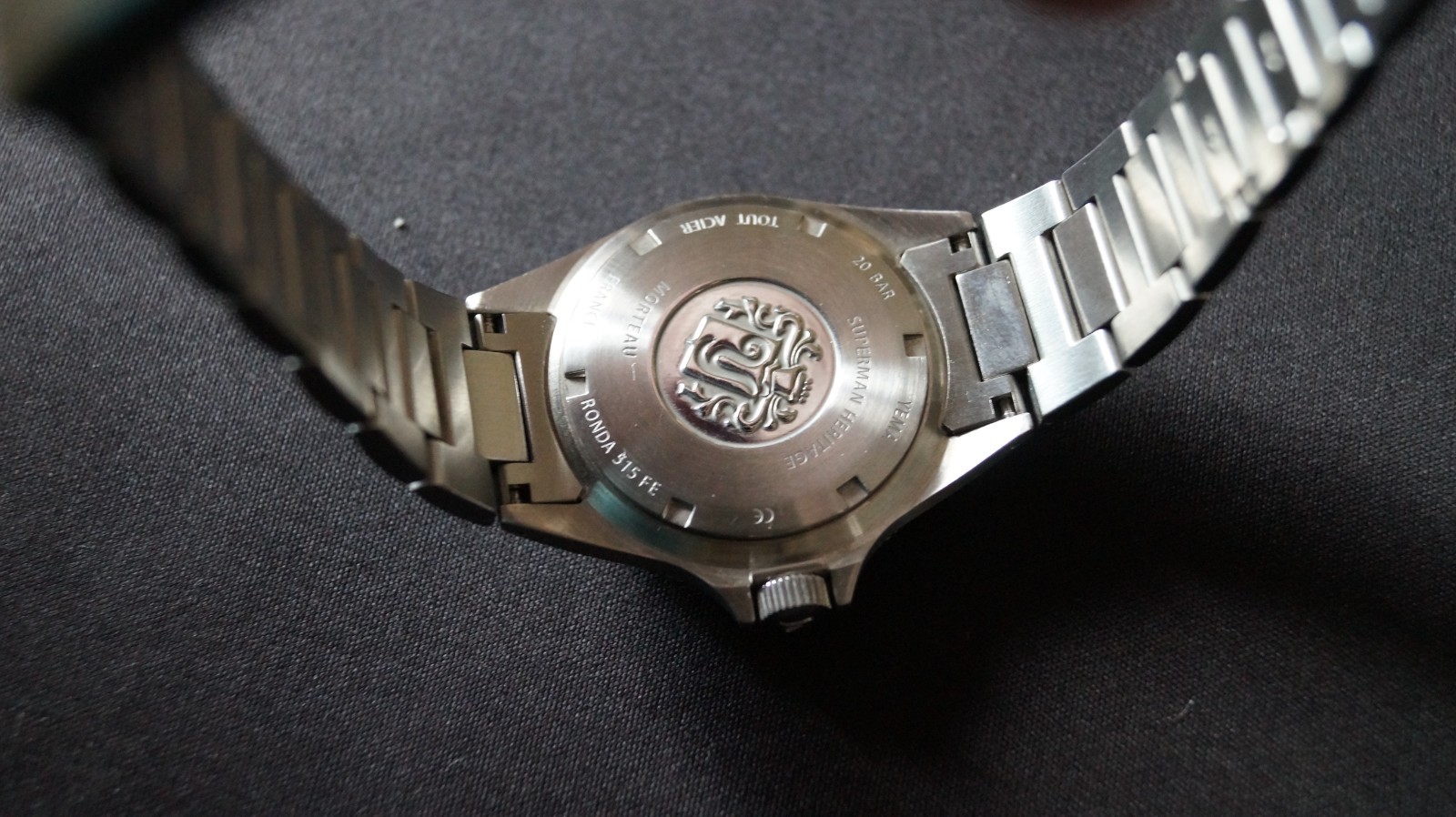 YEMA Superman Heritage Quartz 39mm Black Skin Diver YMHF1573-AM date @3