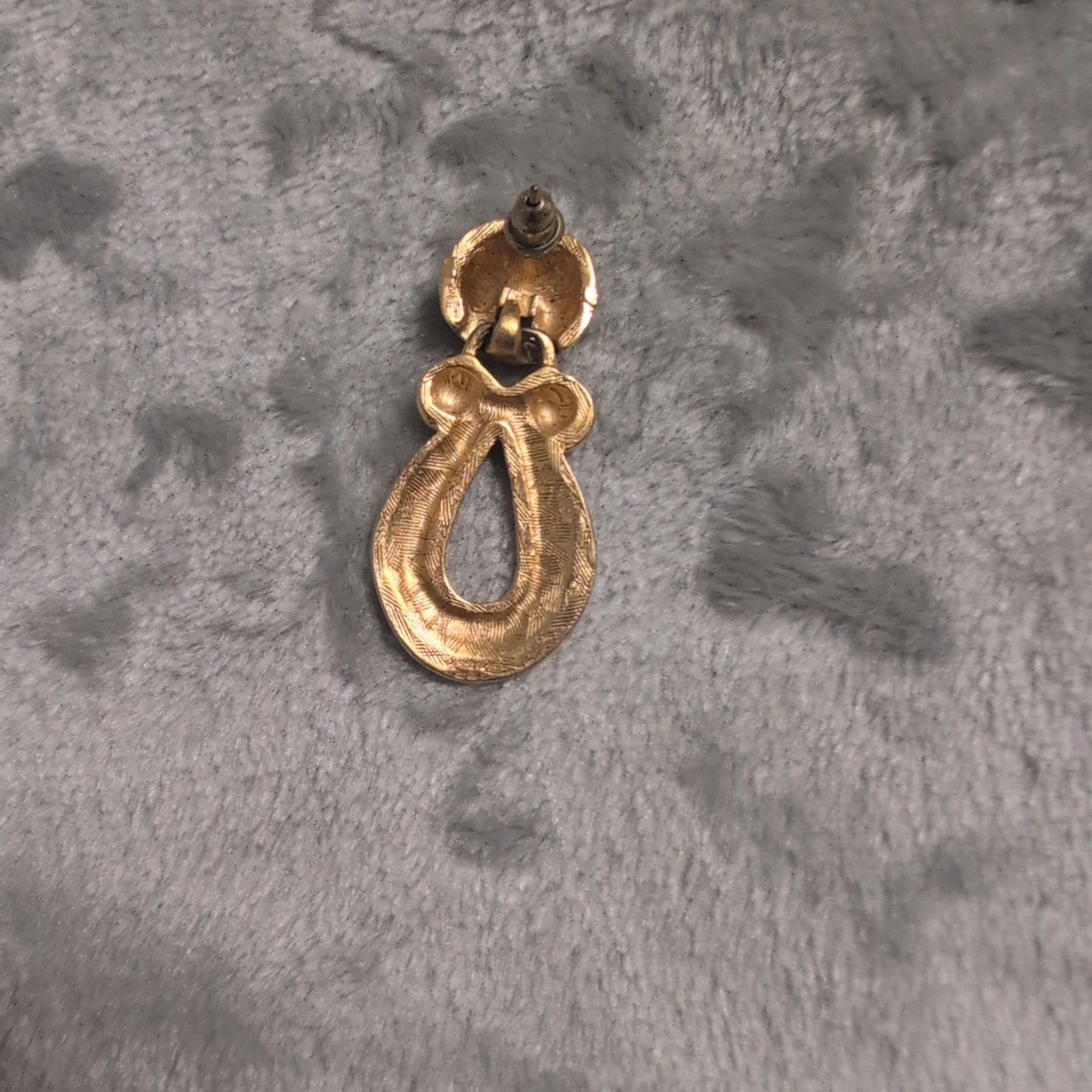 Vintage Pierced Earrings Unsigned Door Knockers 2″ Goldtone 1970-1980