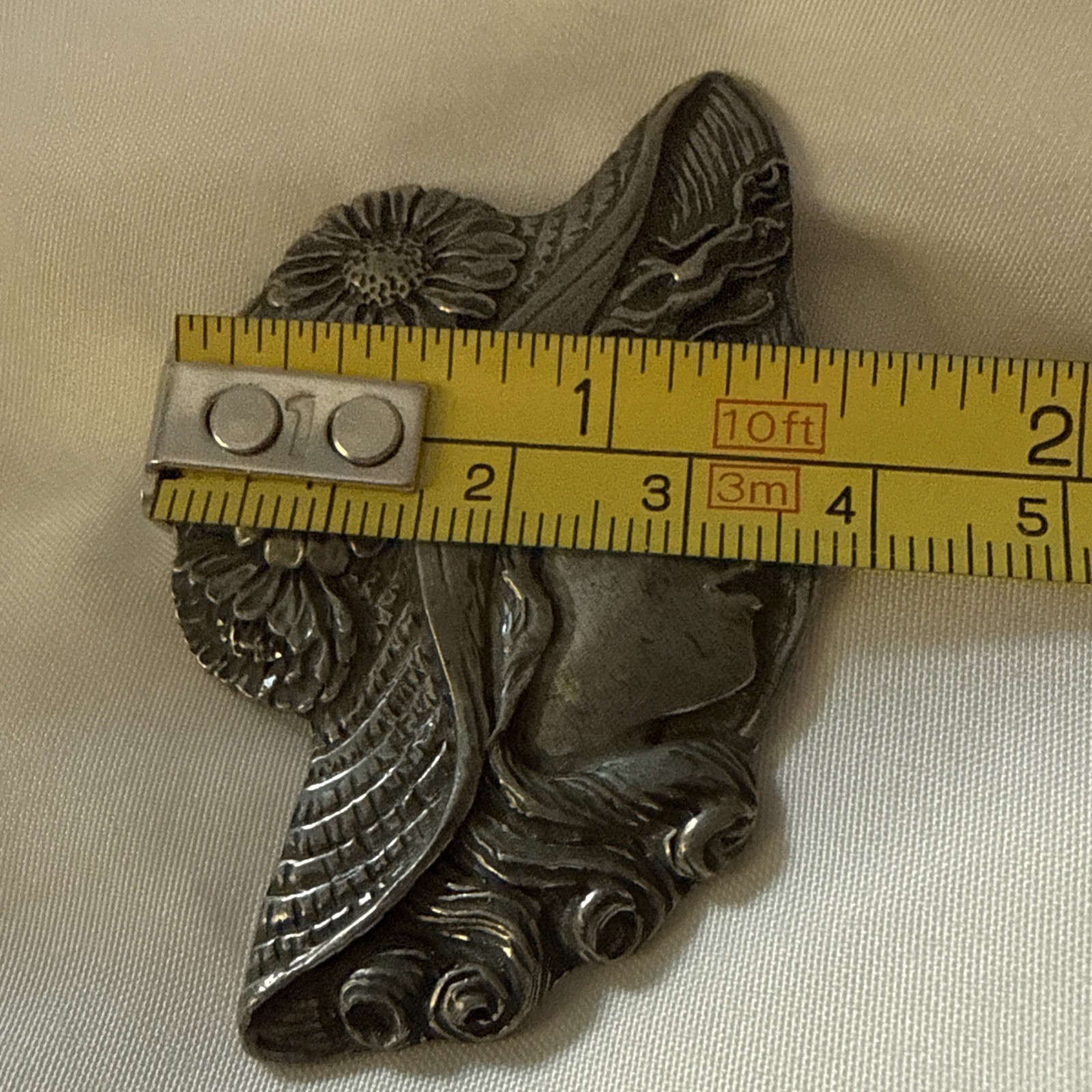 Vintage Seagull Pewter Canada Woman In Floral Hat Pin Brooch