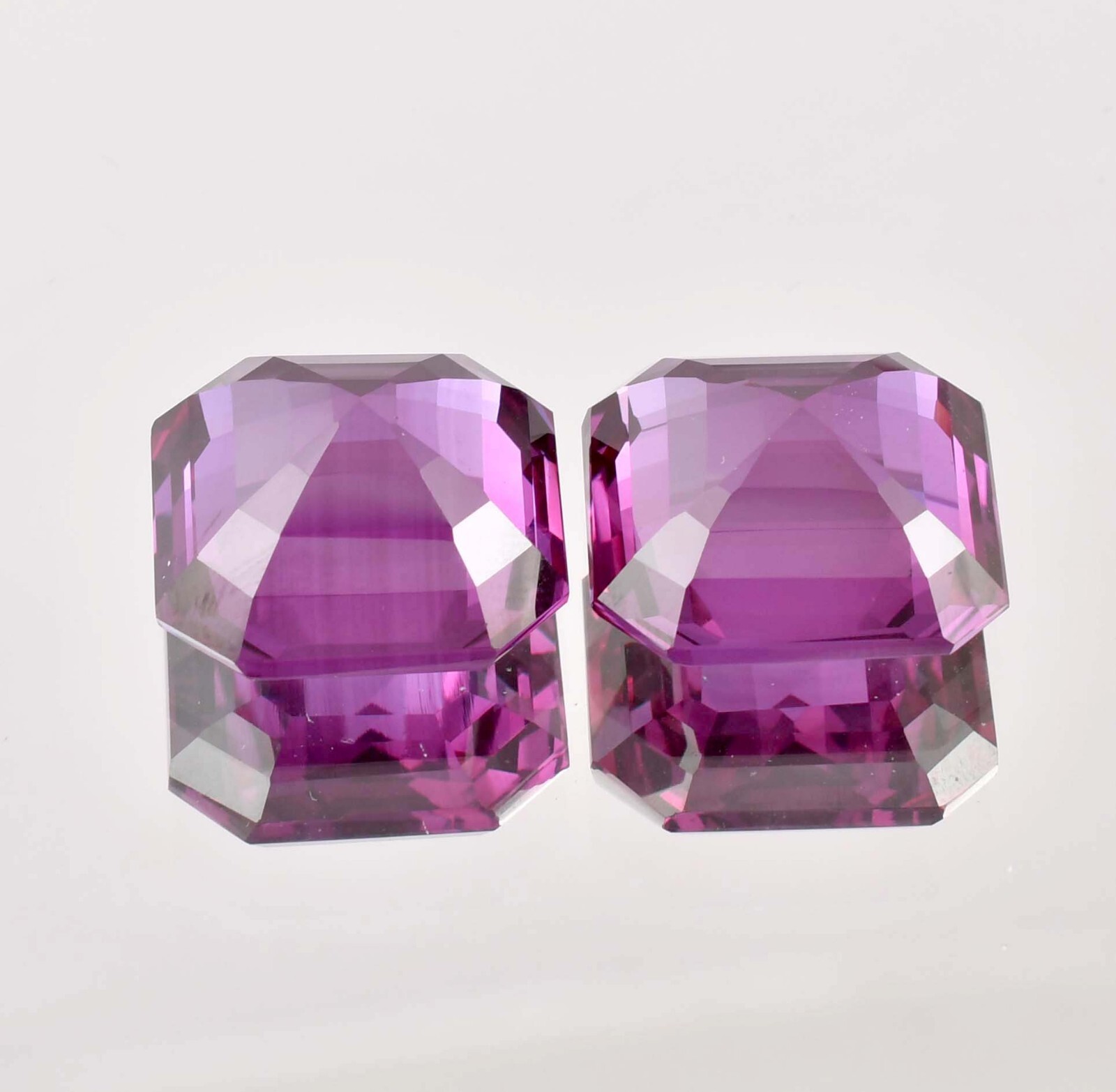 1 Pair 14×14 MM Flawless Natural Color Change Alexandrite Gemstone GIT Certified
