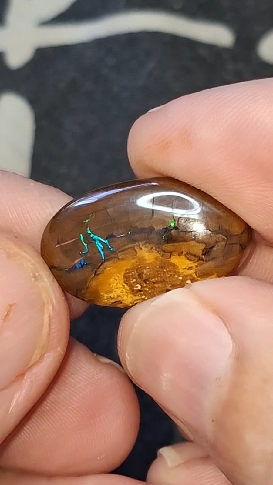 17.9ct Queensland Boulder Opal. Vibrant streaks of bright green & electric blue
