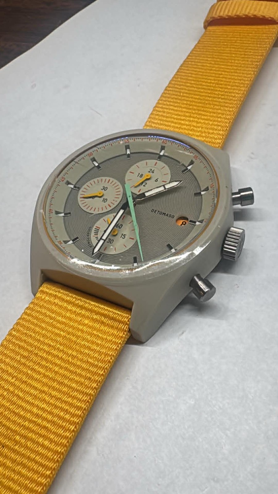 NEW Mens 43mm Detomaso Solar D17-02 B2404 Chrono YELLOW,Grey,Orange A40 MSRP$319