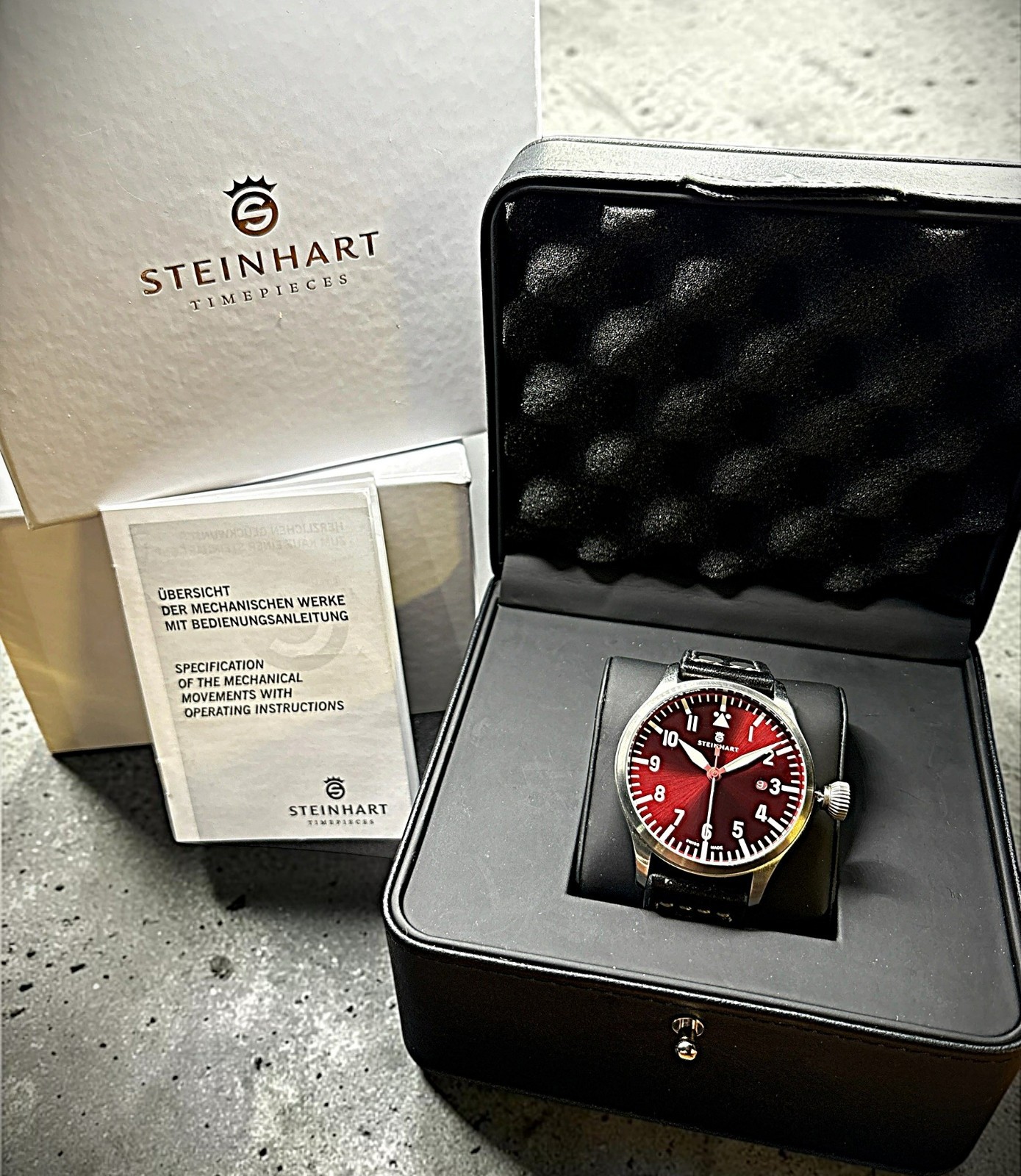 STEINHART NAV. B-UHR • 44MM Date RED Dial • SW 200-1 Elabore Automatic