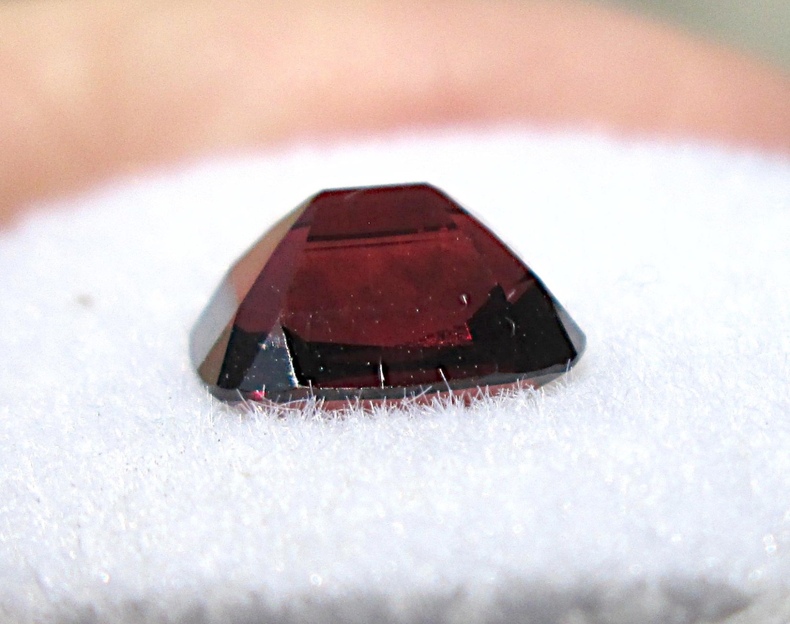STRIKING 2.56 CT NATURAL NOBEL RED SPINEL FACETED CUSHION CUT MYANMAR
