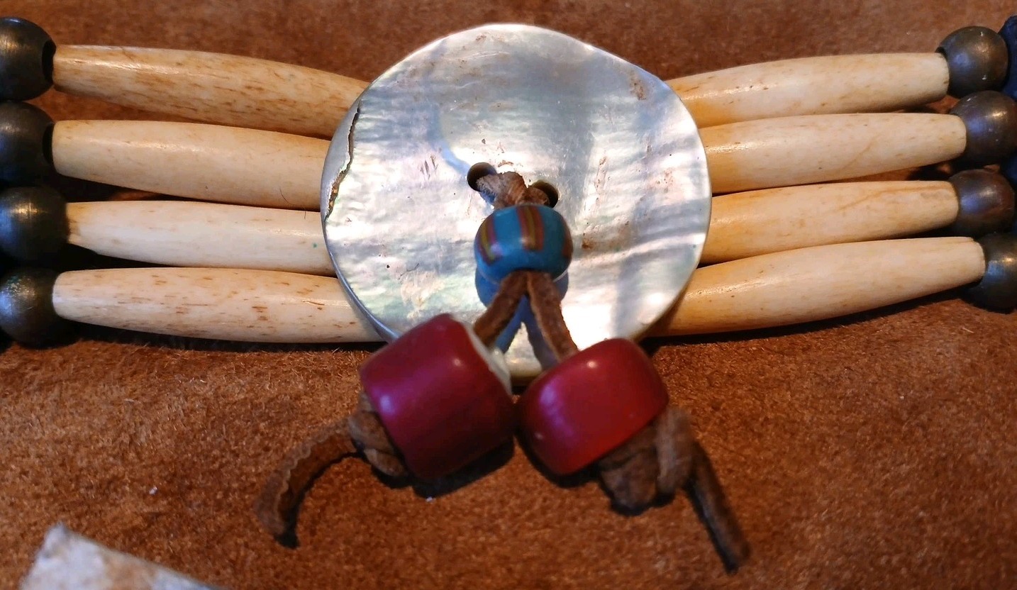 VINTAGE NATIVE AMERICAN CHOKER with BONE ABALONE BRASS & GLASS BEADS LEATHER. #2