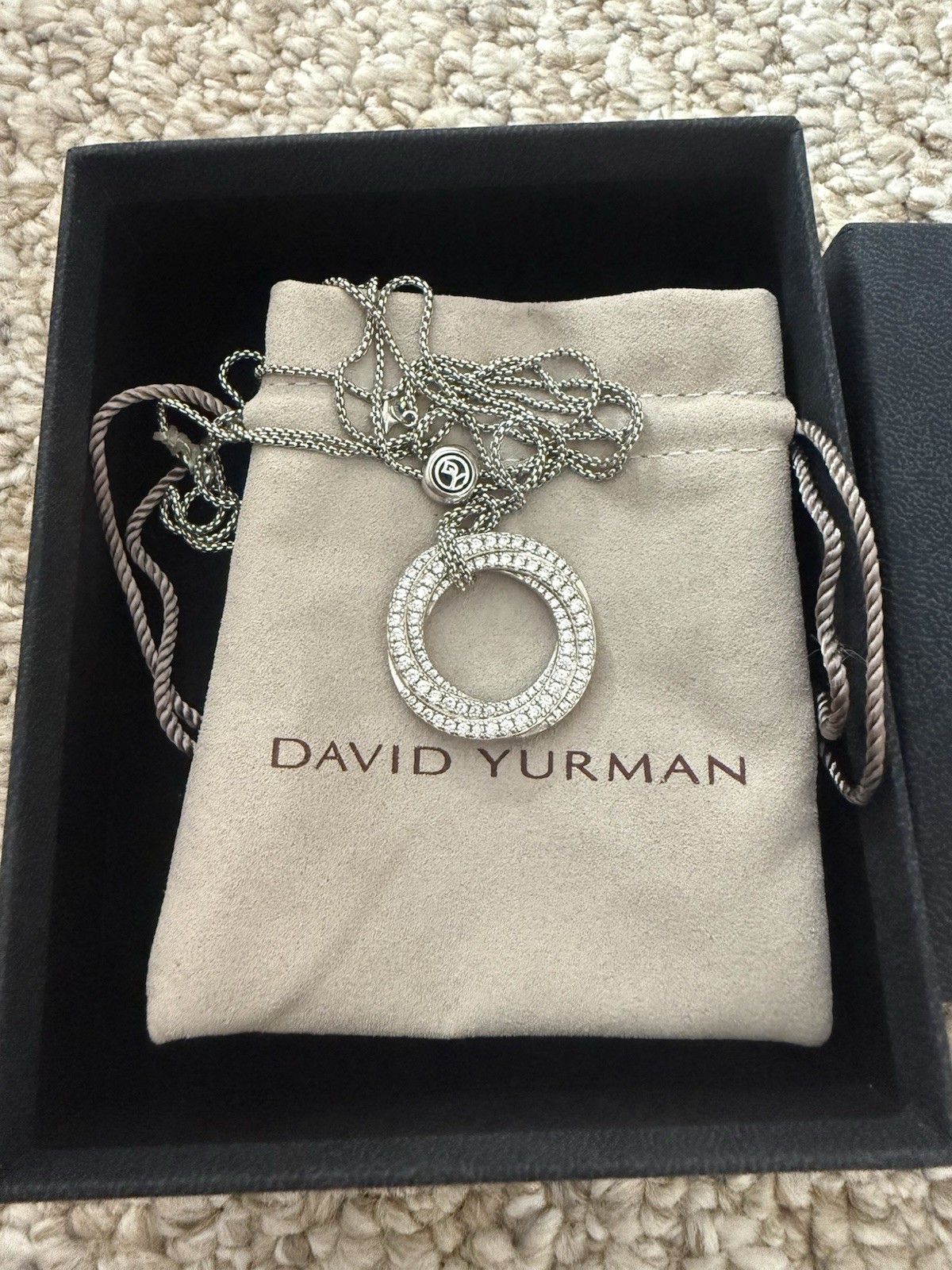 PAVÉ CROSSOVER PENDANT NECKLACE 18K White Gold with Diamonds, 30mm