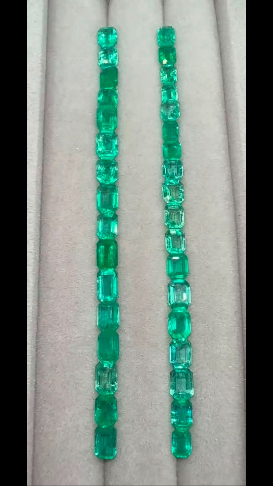 13.54Ctw Natural Rare Vivid Green Zambian Emerald