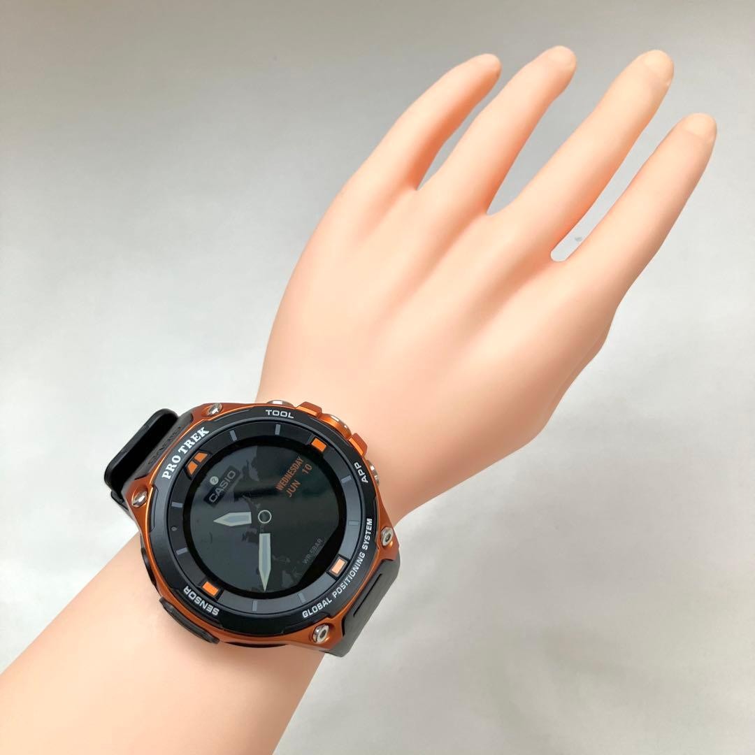 Excellent condition CASIO Pro Trek WSD F20 RG smartwatch orange