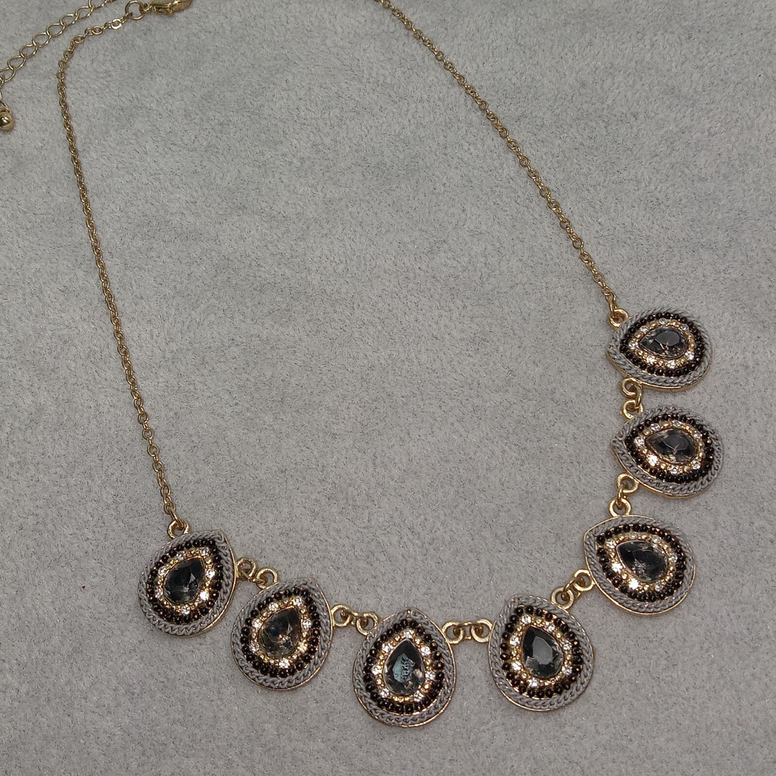Gold Tone Jewelry Rhinestone Crystal Necklace Black Gray White Teardrops