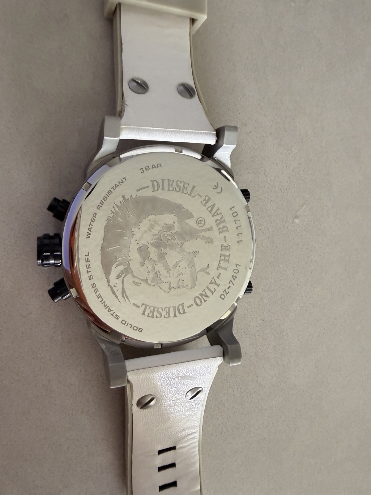 Diesel Men’s DZ7401 Chronograph Date Quartz White Rubber Strap 57mm w/ Box