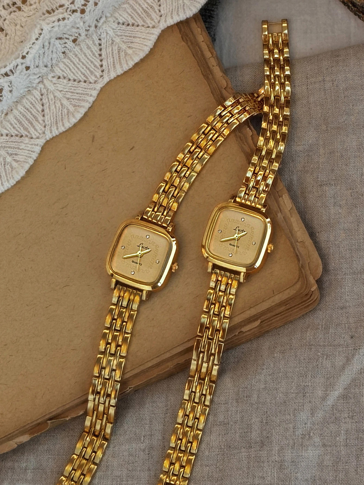 1Pc New French Retro Gold Small Dial Ladies Watch, Fashionable and Simple
