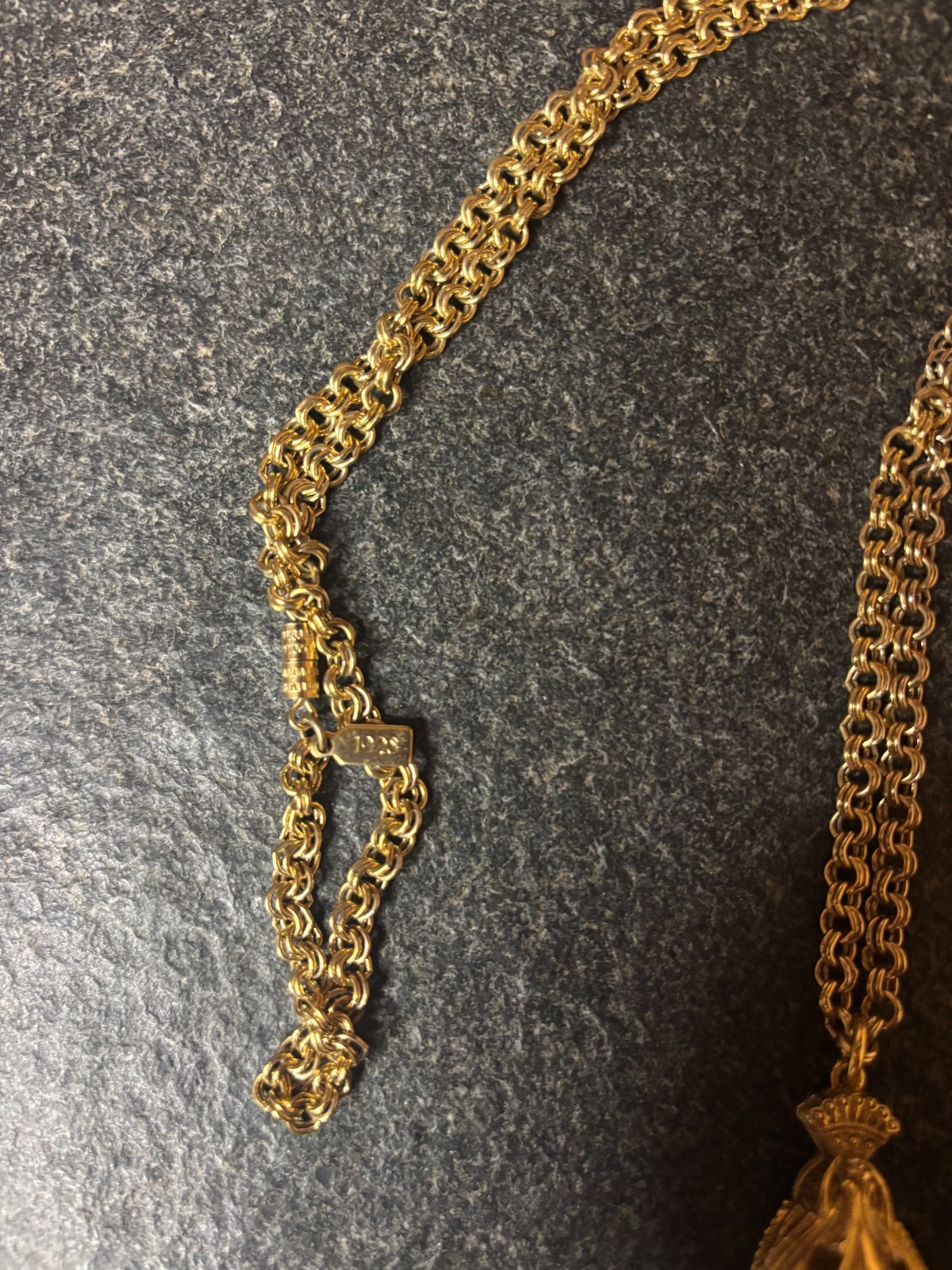 1928 Jewelry Company Gold Pendant Necklace