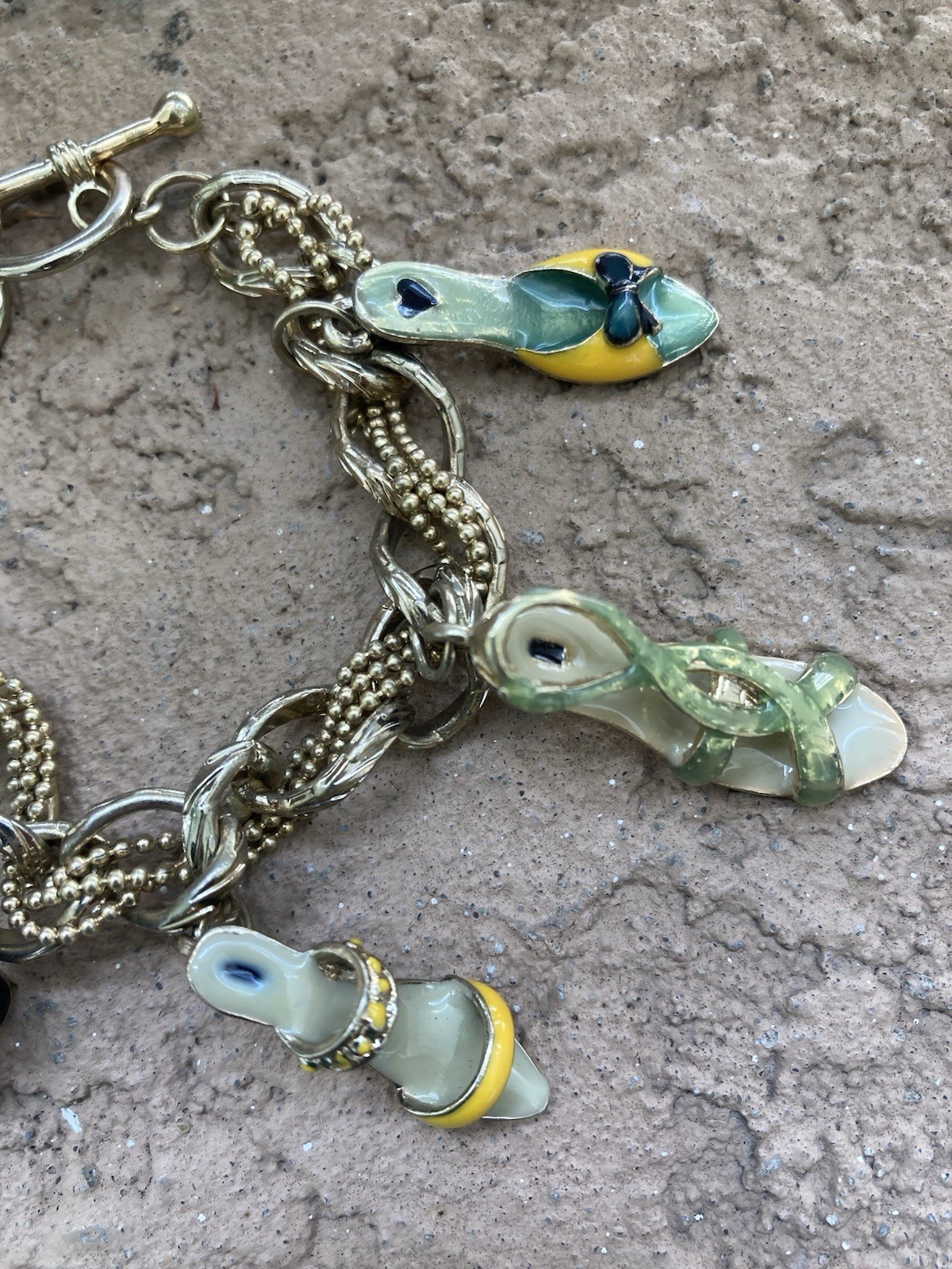 Goldtone Multicolor Enamel SHOES Charm Bracelet – YELLOW GREEN BEIGE PINK