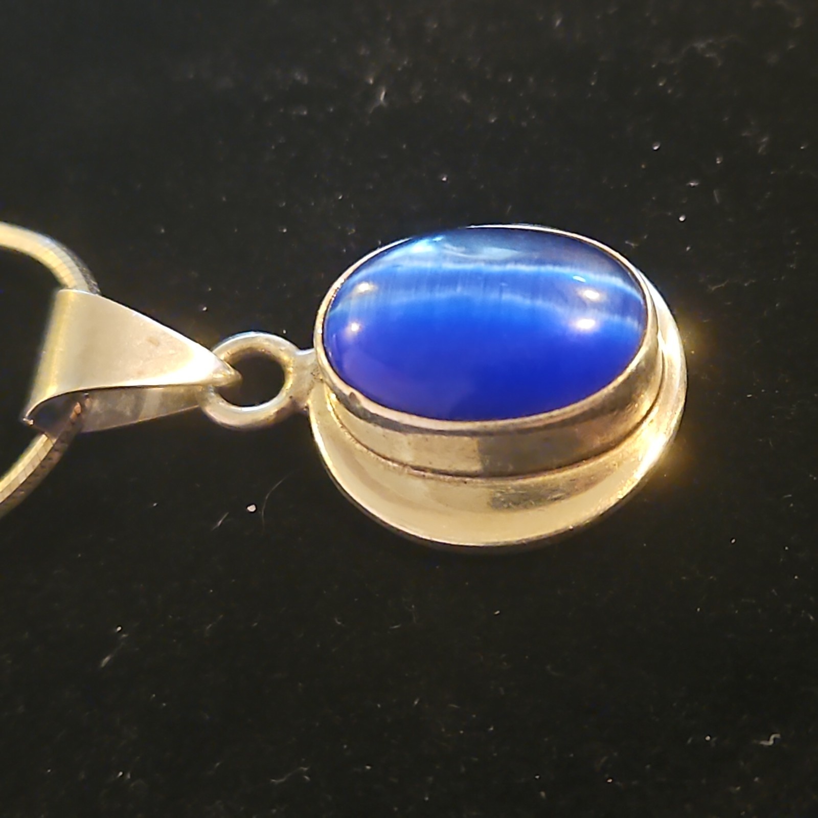 Stunning Modern Style Sterling Silver & Blue Cats Eye Thermoset Pendant Taxco