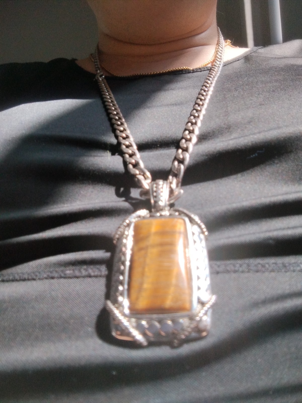 Vintage Joan Rivers Goldtone & Tigers Eye Pendant Necklace