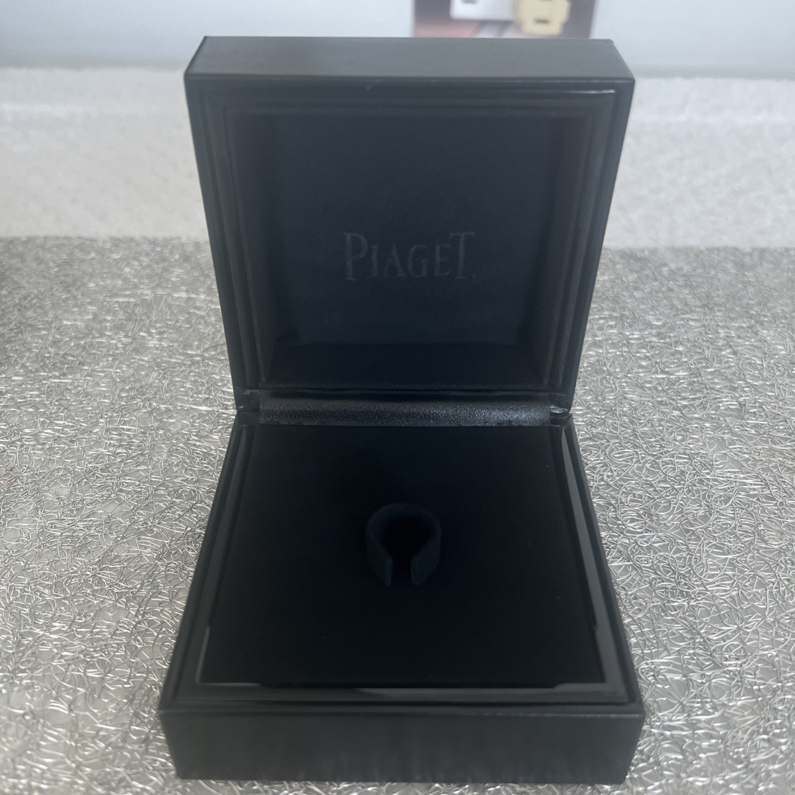 AuthenticPiaget Black Presentation Box for Rings 3.5″x3.5″x2″