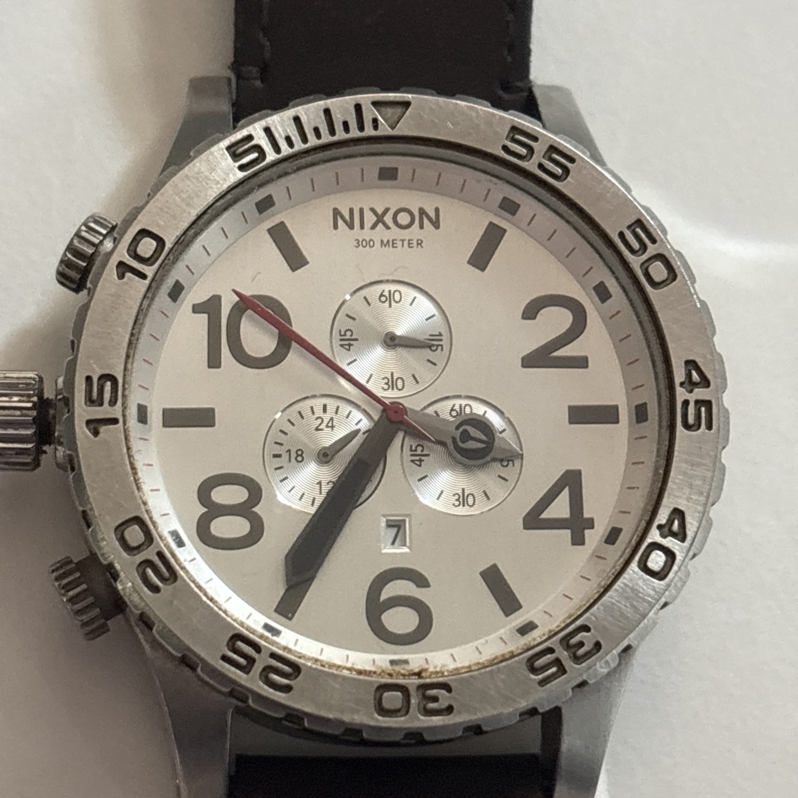 Nixon The 51-30 Chrono Silver Dial Sport Watch 300m Quartz Chronograph Leather