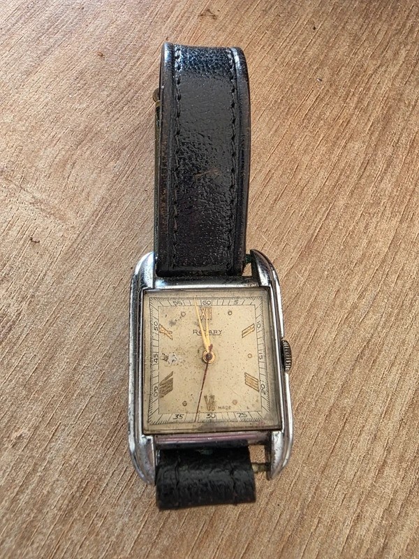Vintage mens rotary tank watch (mechanical) working
