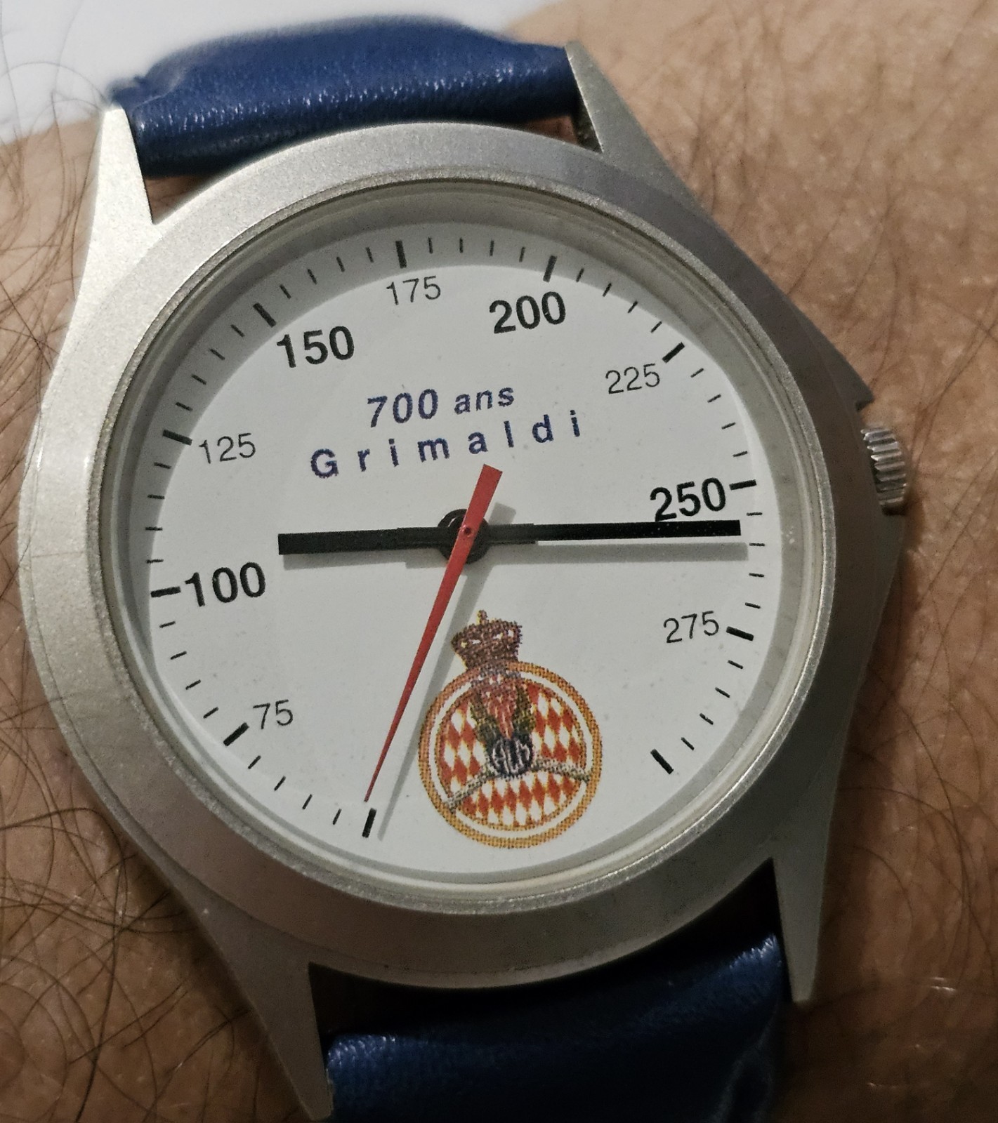 VINTAGE 1997 CLUB MONACO GRIMALDI 700 YEARS MONTE-CARLO AUTOMOBILE WATCH