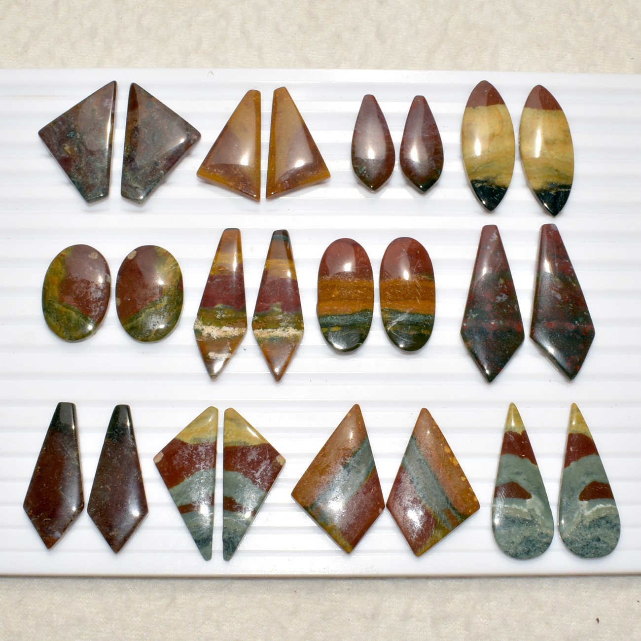 Natural Blood Stone Matching Pair Cabochon Loose Gemstone B704