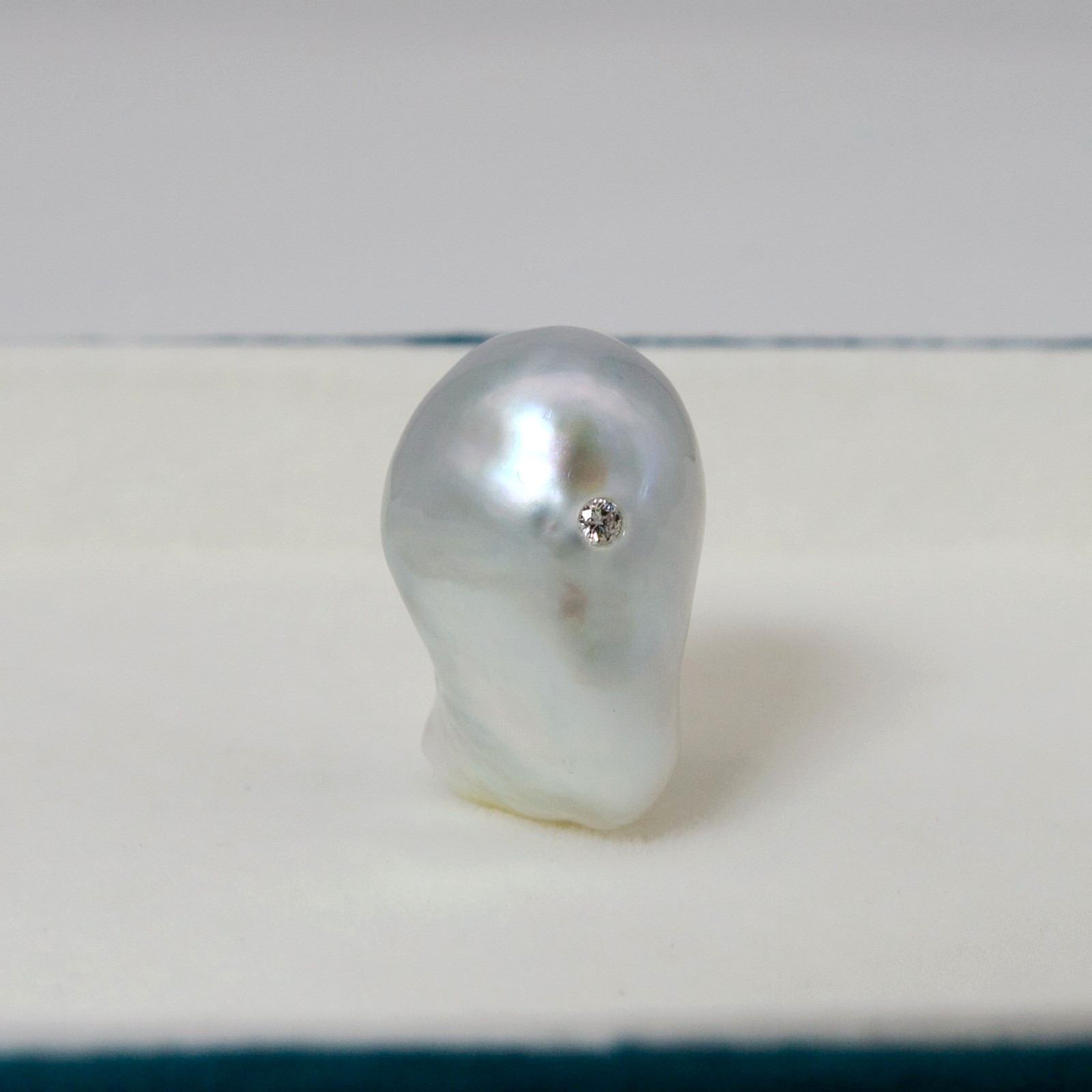15.7×24.7mm Baroque White-Rose South Sea Loose Pearl & Dia.Undrilled,High Luster