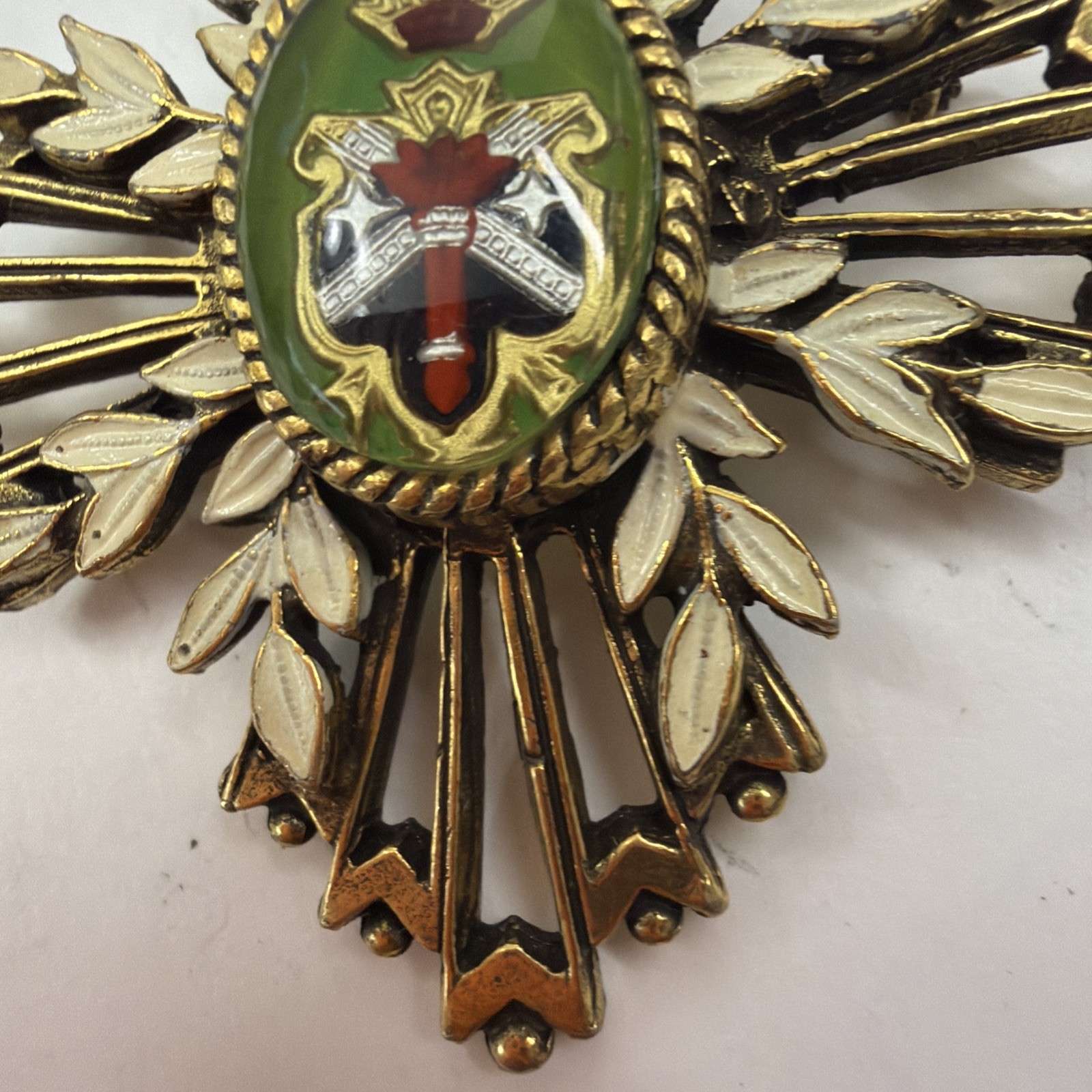 Vintage Coat Of Arms Brooch Pin – Rare 27 Grams