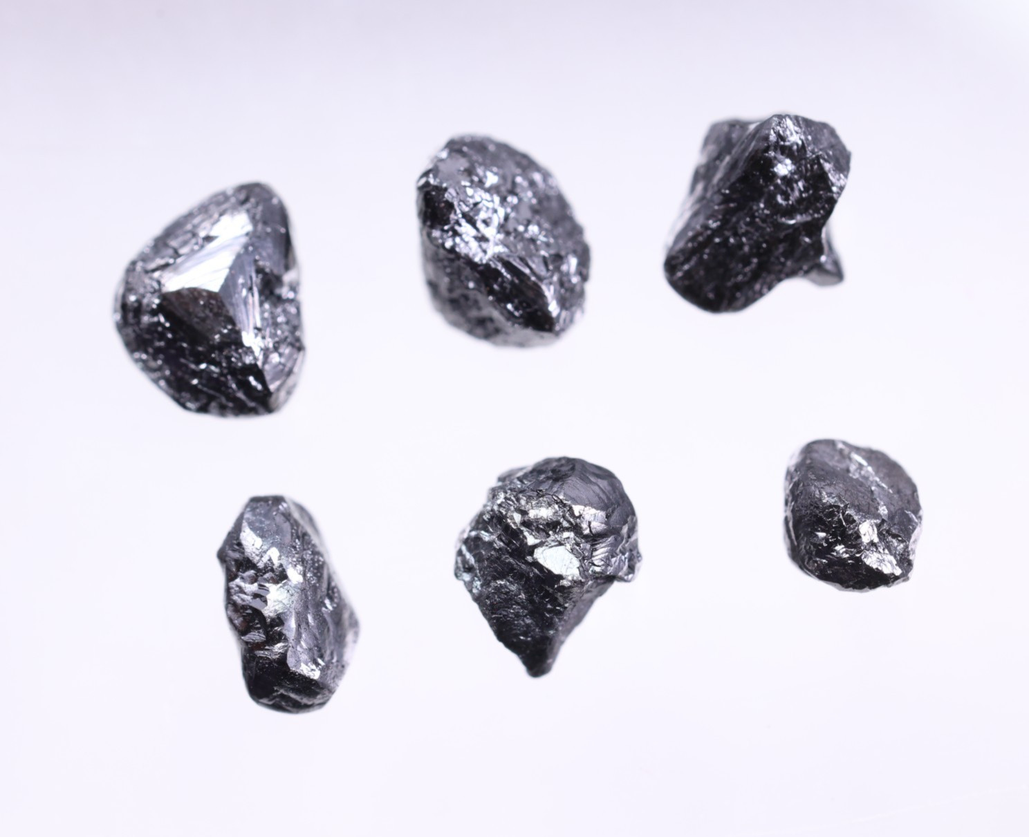 1 to 6pcs Dark Grey-Black Rough Diamond Uncut Natural Diamond for Fine Jewelry.