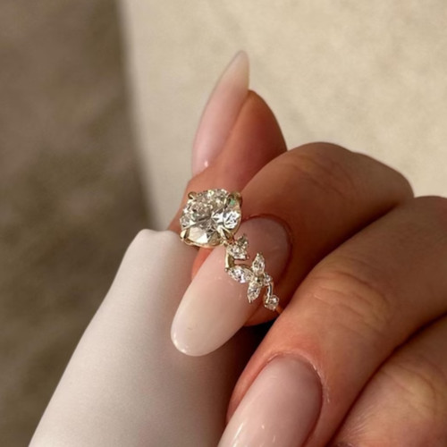 Lab Grown Diamond 2.80Ct Round-Cut Solitaire Engagement Ring VS1 14k Yellow Gold