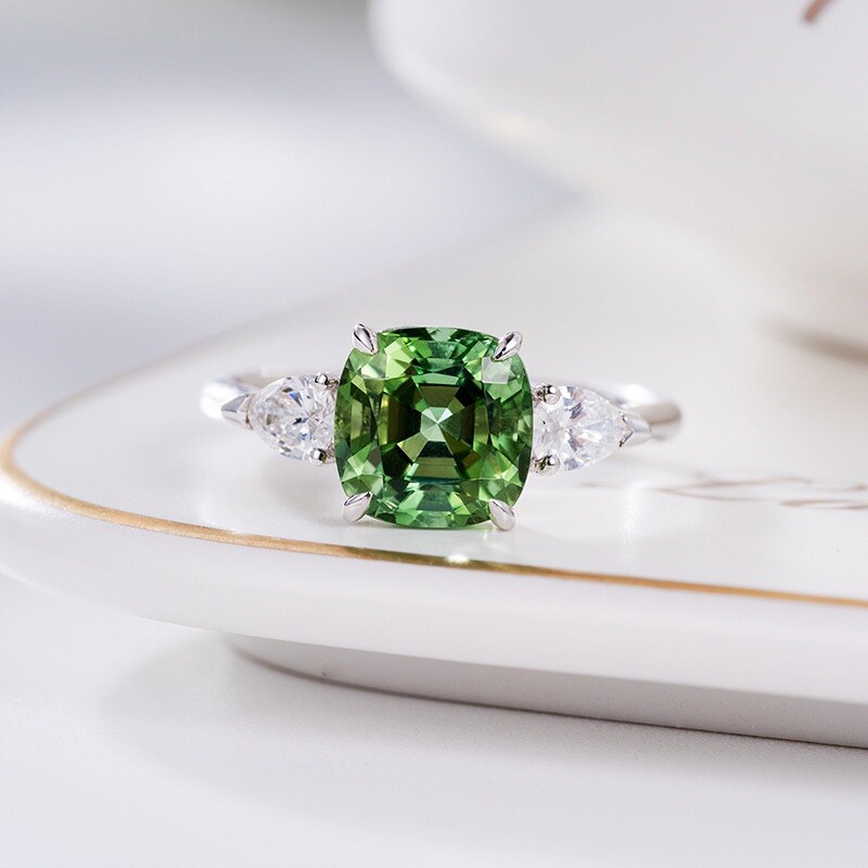 18K White Gold Plated Adjustable Birthstone Crystal Green Peridot Ring