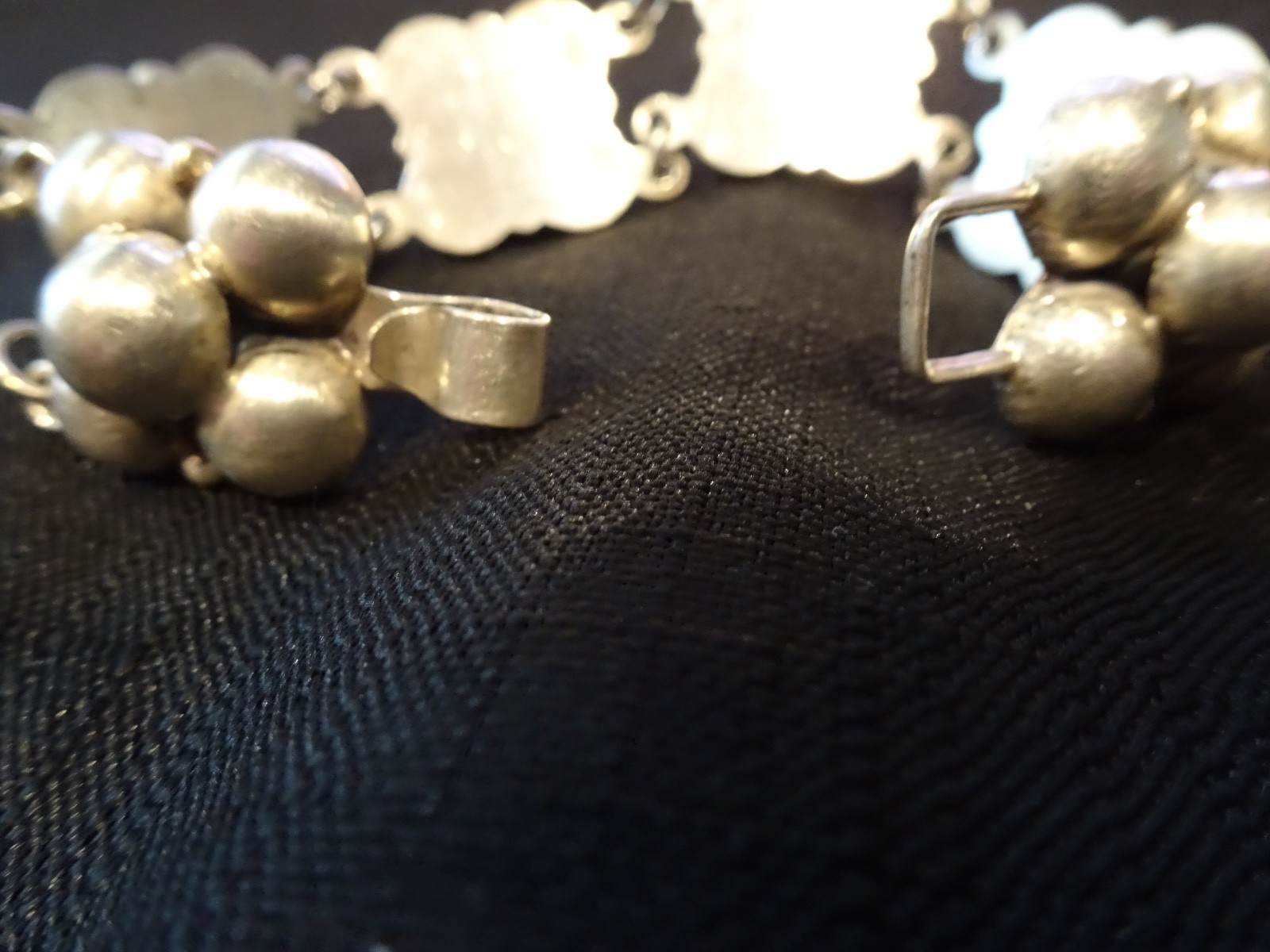 # 506-VINTAGE STERLING SILVER MEXICO SILVER BRACELET-VERY NICE