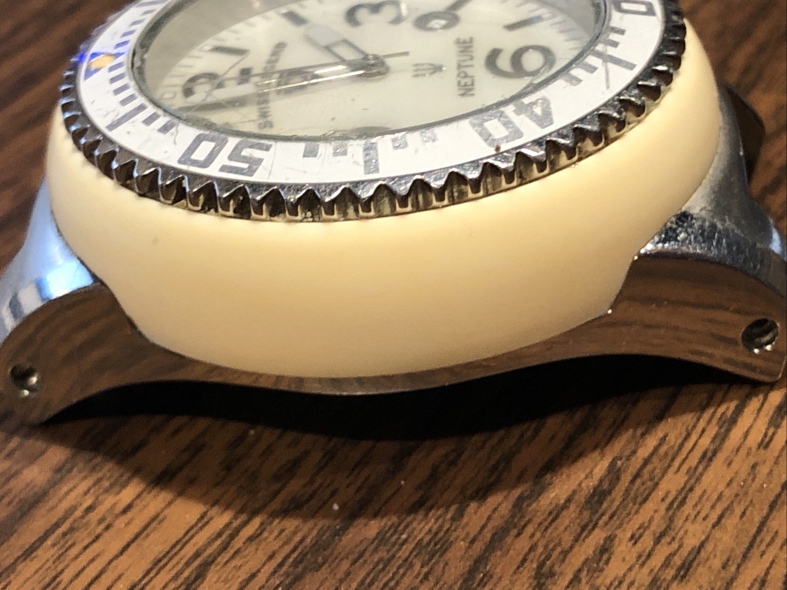 Swiss Legend Neptune Quartz Diver Watch 10ATM 330′ Swiss Made Mother of Pearl