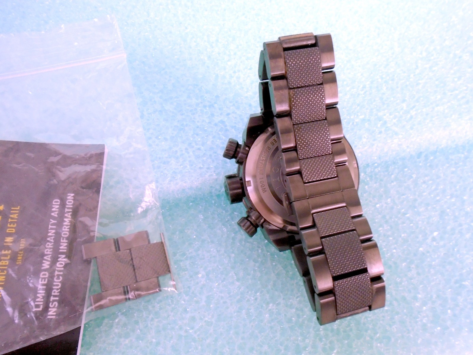 Invicta Model 32686 Corduba Stainless Steel Gun Metal Quartz Men’s Watch HTF