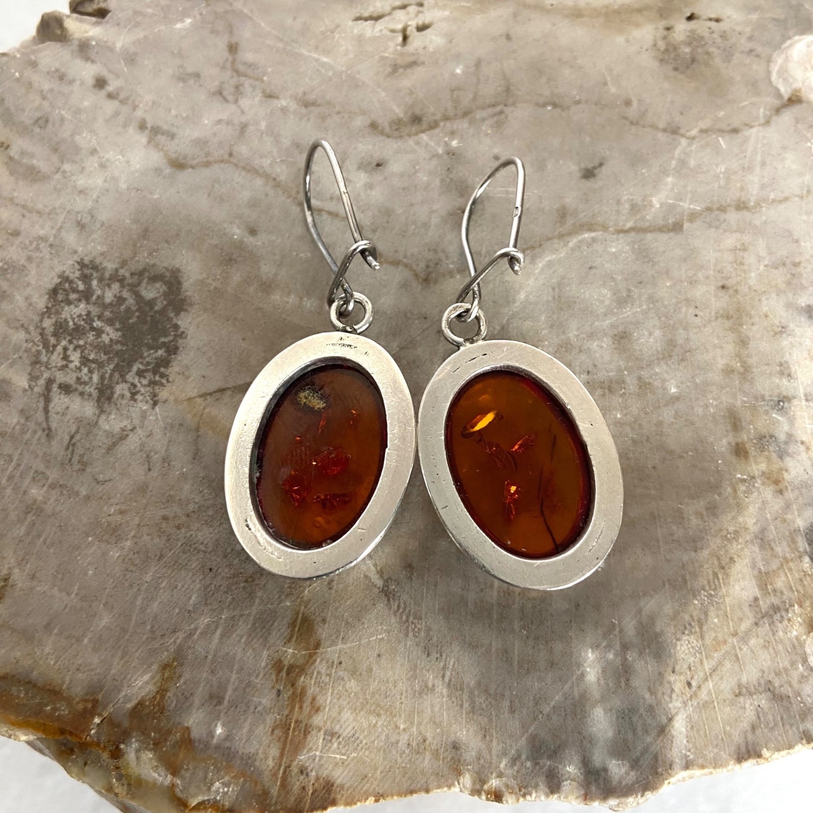 VTG Sterling Silver 925 Oval Baltic Amber Dangle Drop Kidney Wire Earrings