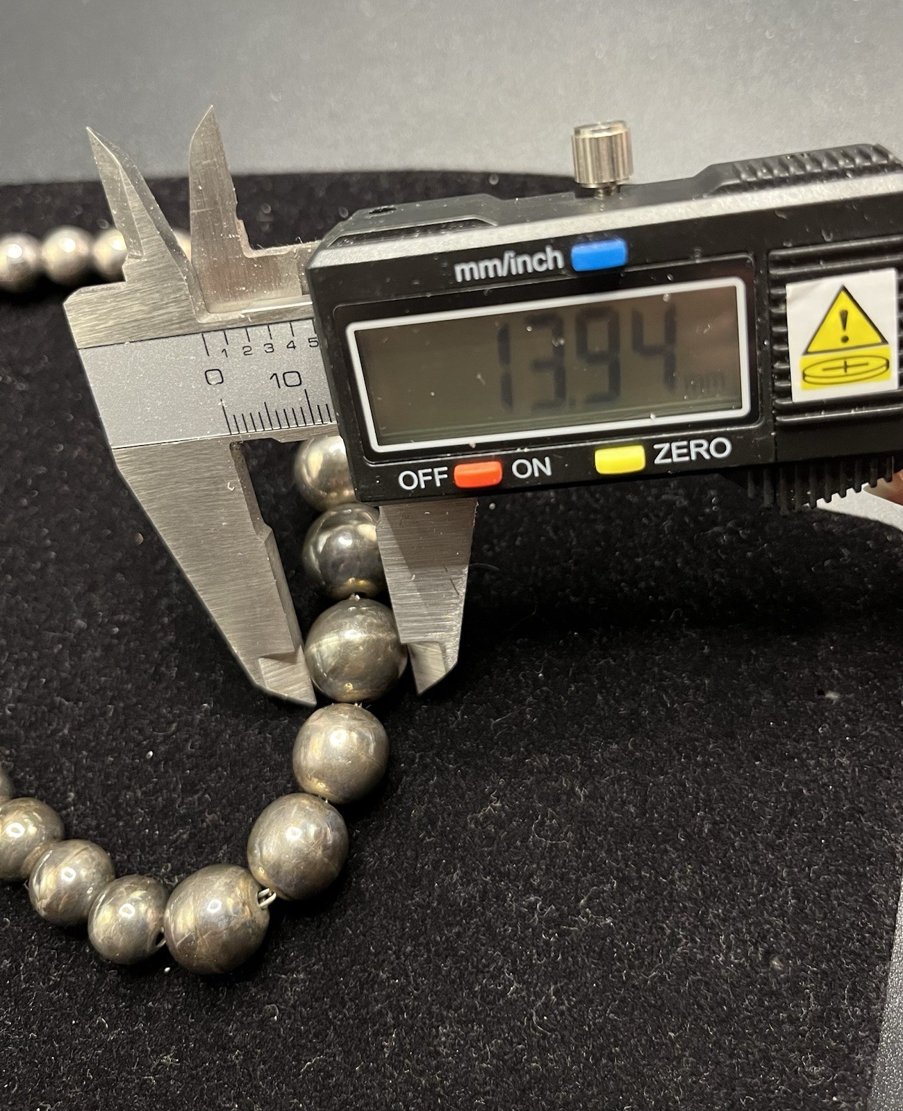 Vtg Mexico Sterling Silver Graduated Bead Necklace 60g 16″ (Navajo pearls Style)