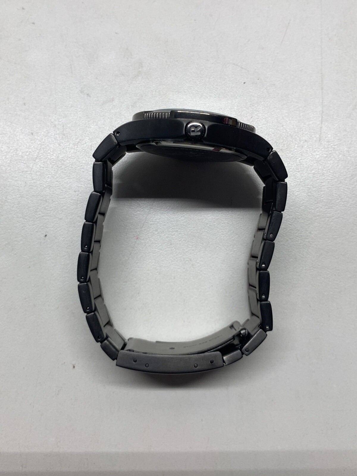 Relic Wet Mens Watch 165 Feet 50 Meters