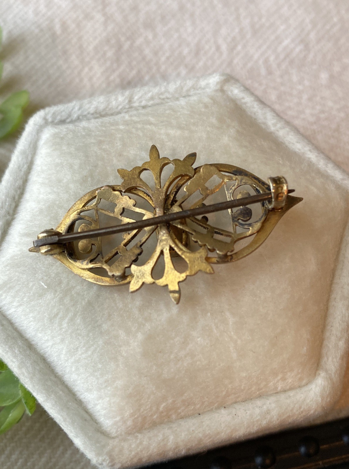 Antique Nouveau GF Rare Tri-colored Green Stone C-Clasp Brooch Pin Mourning