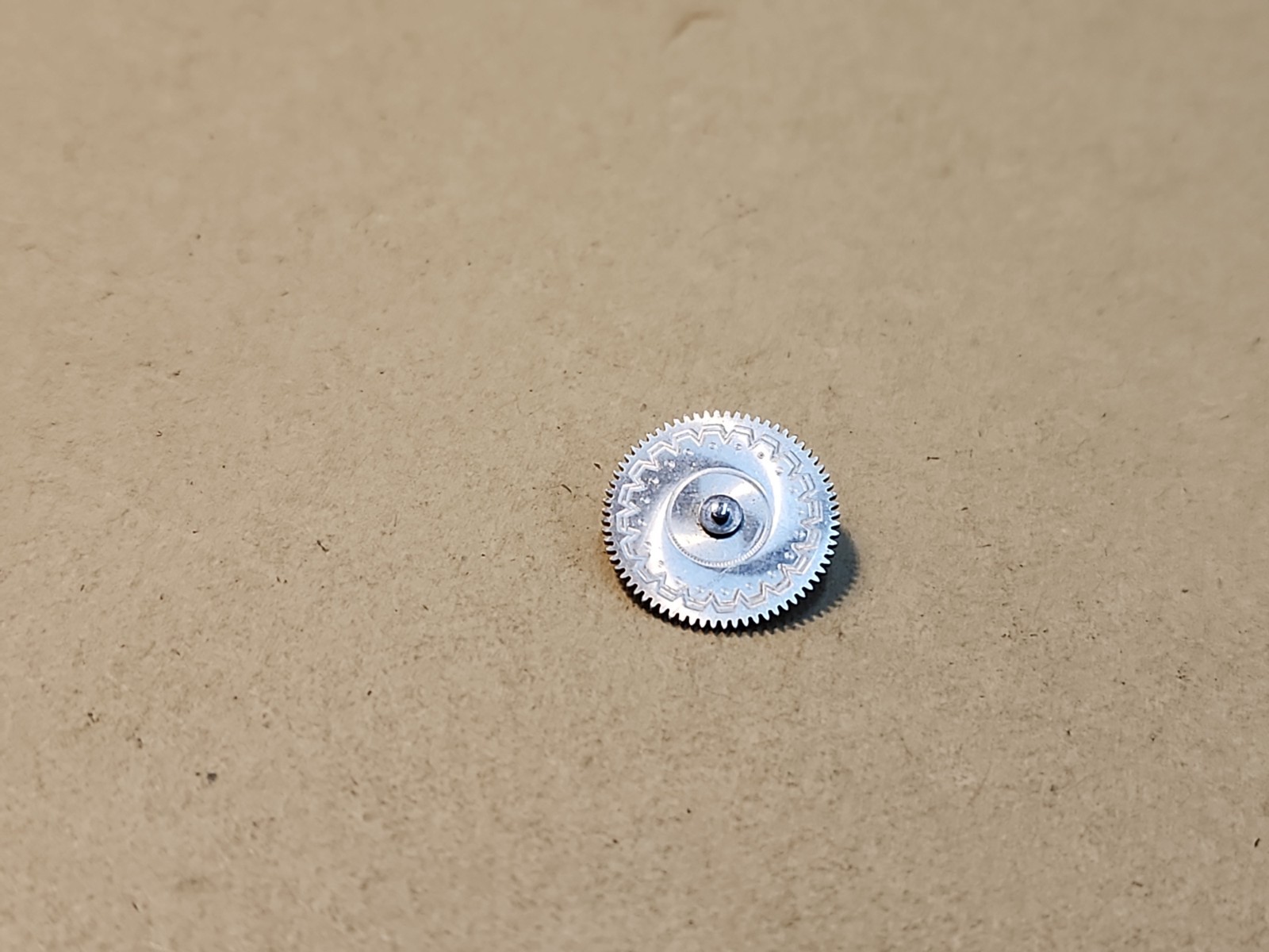 Pocket Watch Fancy Mainspring Barrel Cover W/Arbor 13.7mm Diameter