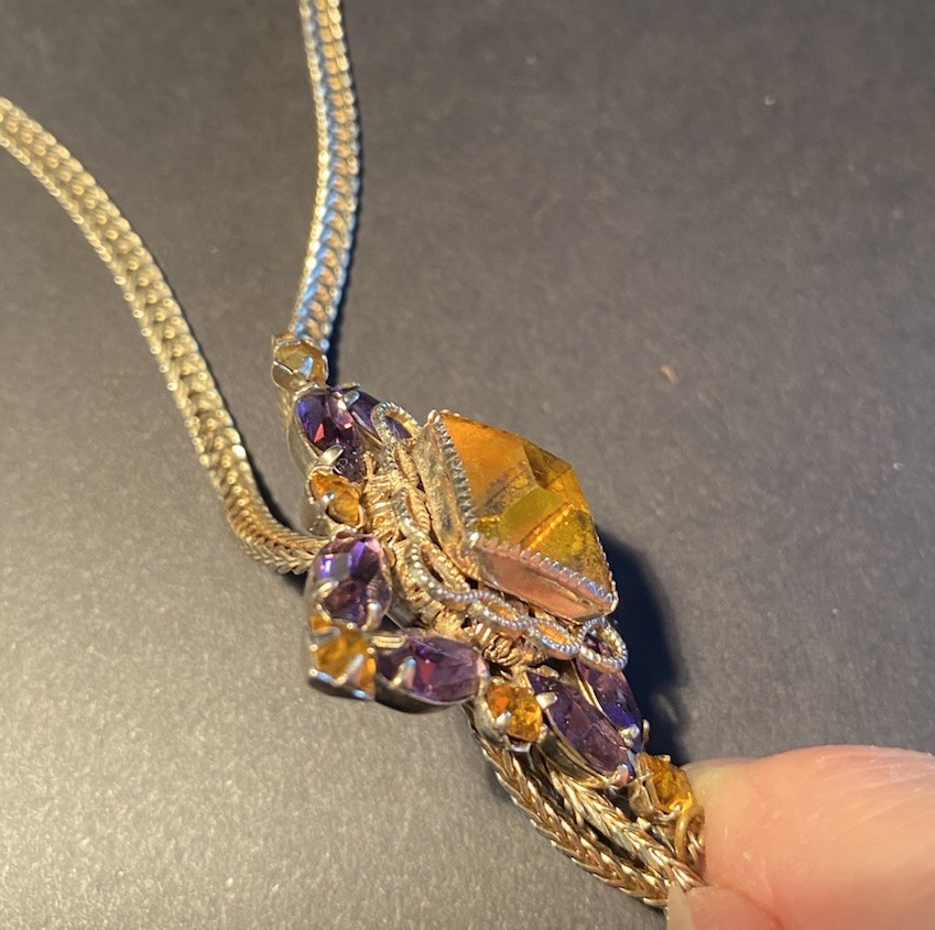 Fixed-Pendant Lariat Necklace Faux Citrine & Amethyst Herringbone Chain ’70s VTG