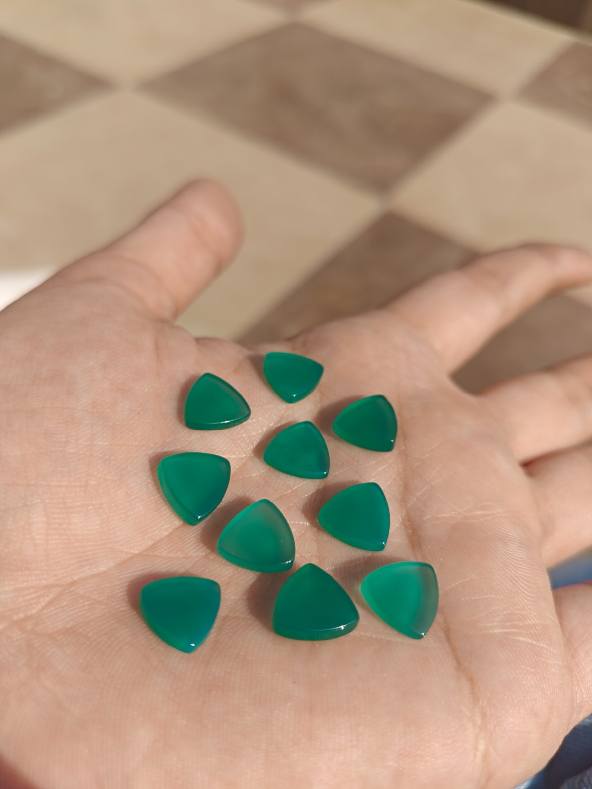 Natural Green Onyx Trillion Bothside Flatback 10mm To 25mm Loose Gemstone