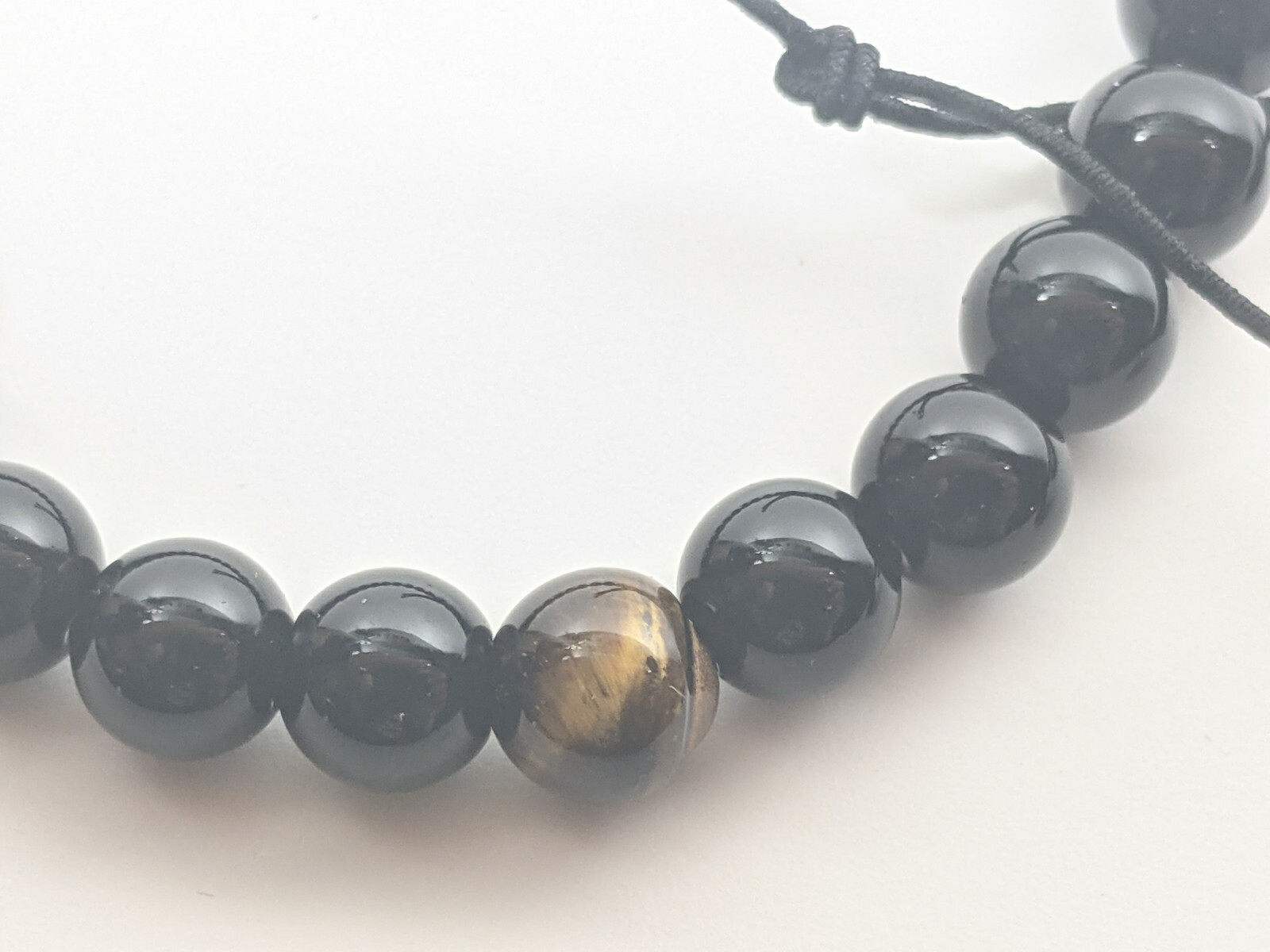 LIV Stephen Oliver 8mm Black Onyx & Tiger Eye Spiritual Bead Bracelet 8″ Long