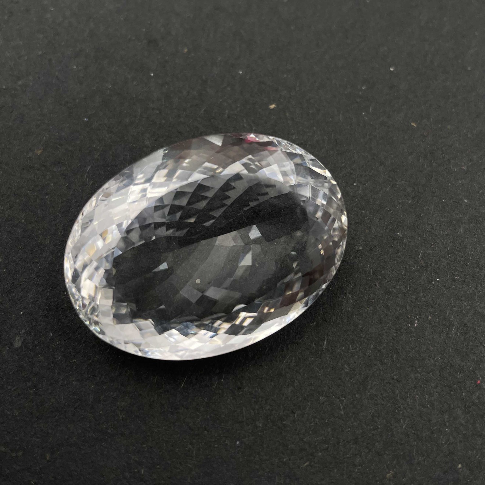 Natural Crystal Quartz Oval Cut Flawless Gemstone 25*37 MM 109 CT