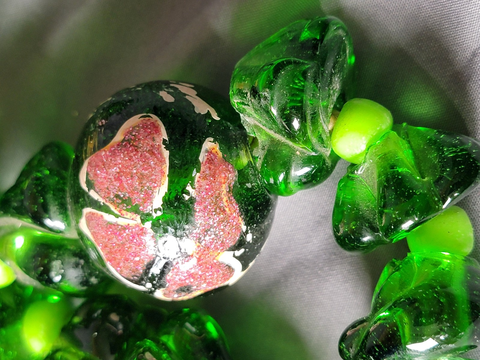 Vintage Glass Green Molded Strand Floral Pattern NO Closure 36 inches Heavy