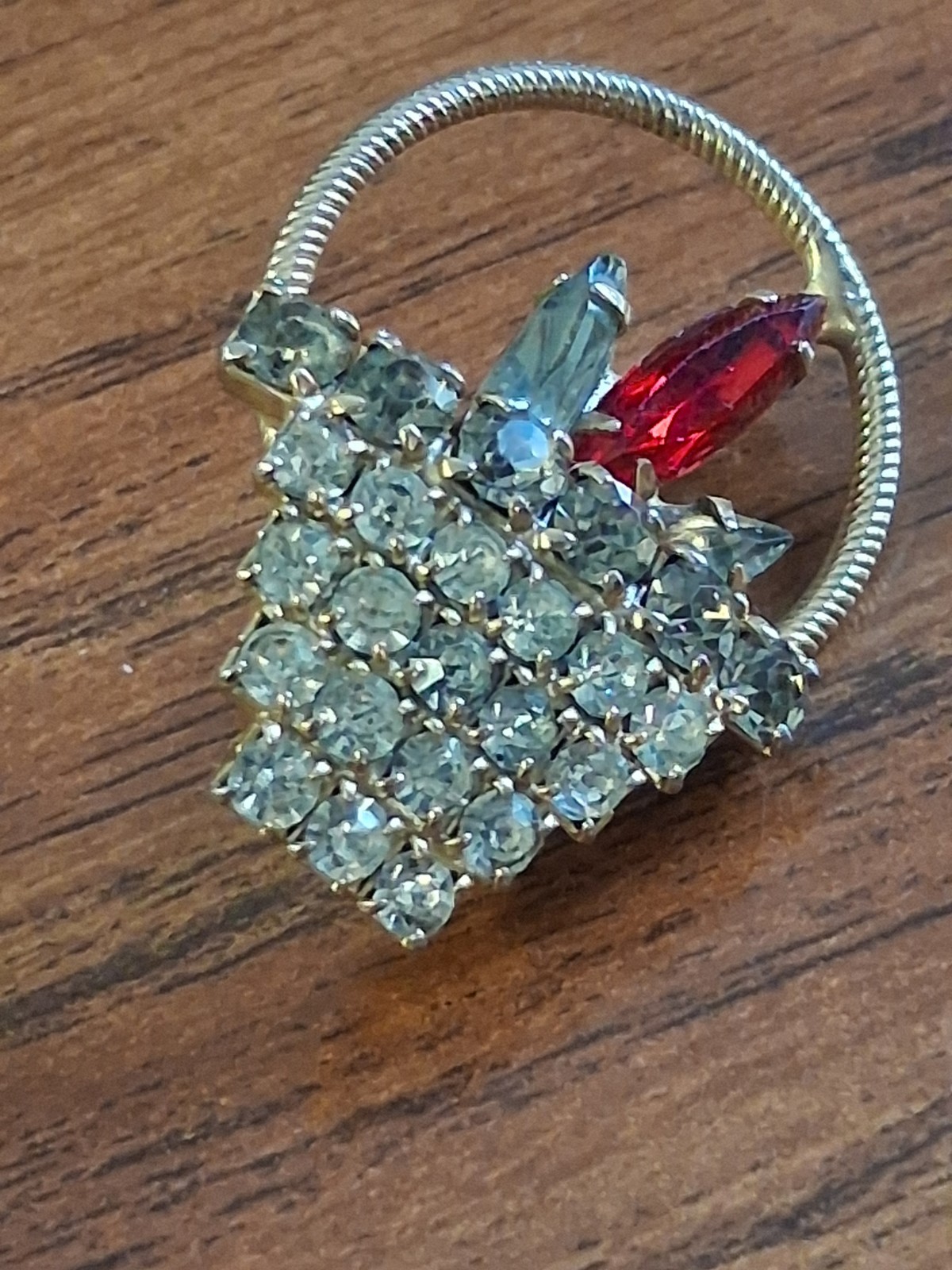Vintage Mid Century Rhinestone Flower Basket Broach 60 + Years